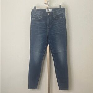Current/Elliot High Rise Modern Skinny 27